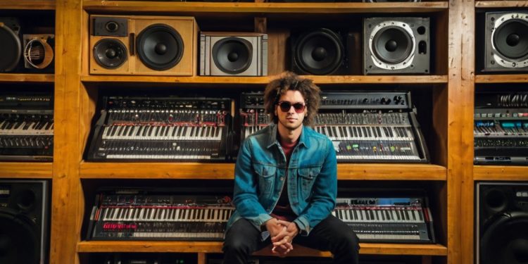 How to Break into the Music Industry How to Break into the Music Industry