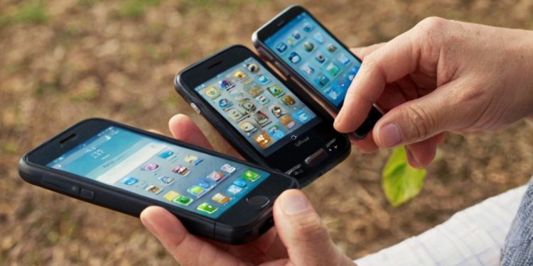 Mobile Phones and Health: Understanding the Risks