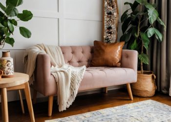 How to Create a Cozy Reading Nook