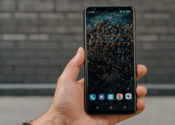 Best Compact Smartphones of 2024: Small Yet Powerful