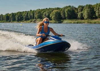 Top 10 Water Sports for Fitness and Fun This Summer