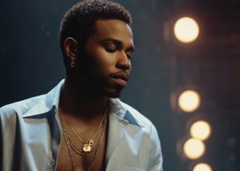 Top 10 R&B Songs That Set the Mood
